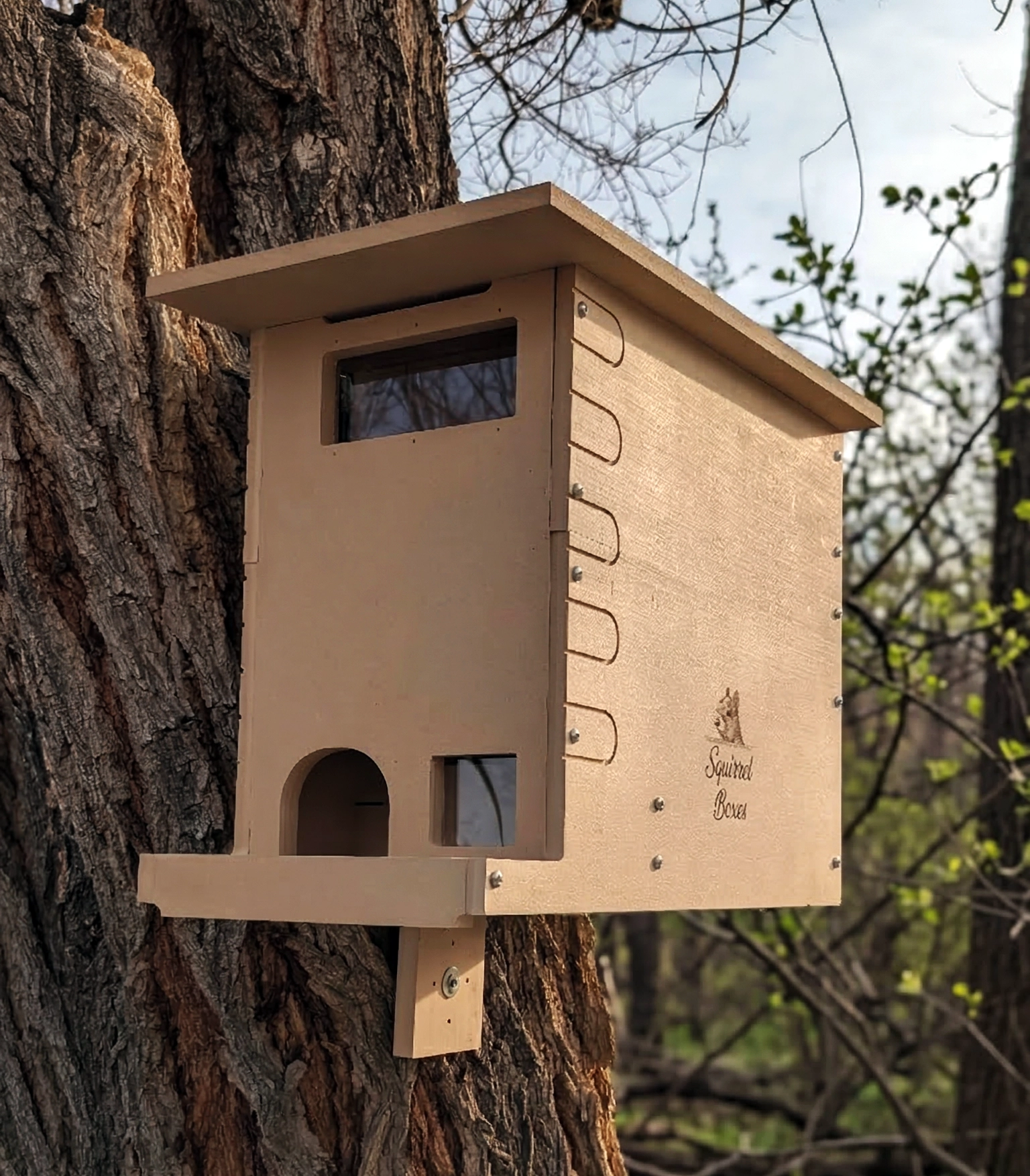 sentinel_watchtower_drey_assembly_poster_image - Squirrel Boxes